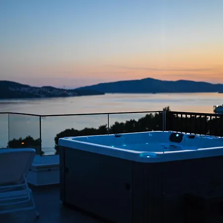 Bellagio Penthouse Apartment