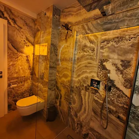 Bellagio Penthouse شقة تروغير