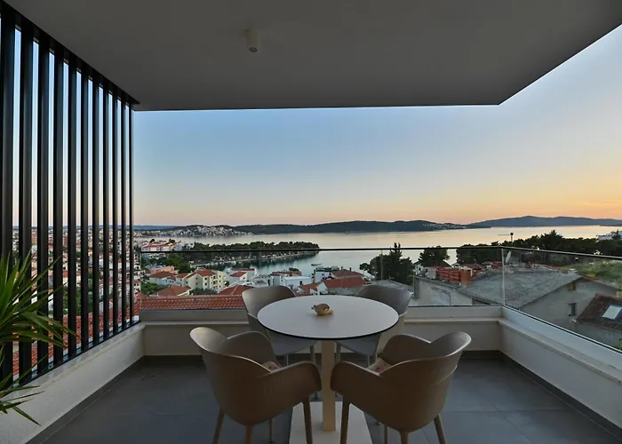 Bellagio Penthouse Трогир